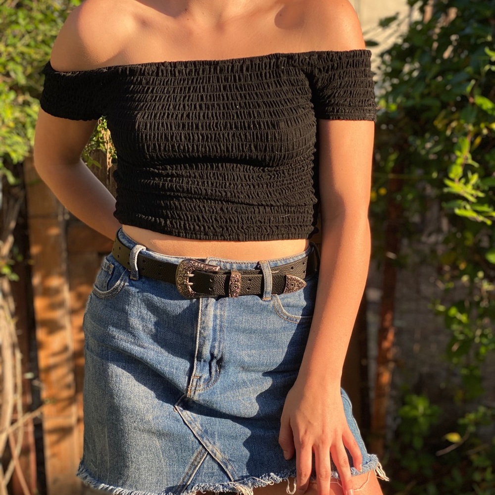 black off the shoulder top size SMALL/MEDIUM